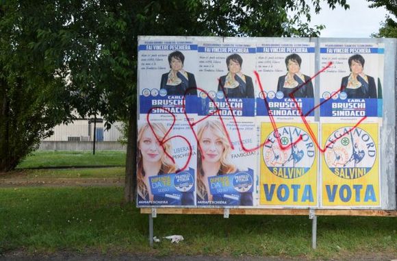 “Aboliamo i manifesti elettorali, c’è Internet”, la proposta del deputato Sorte