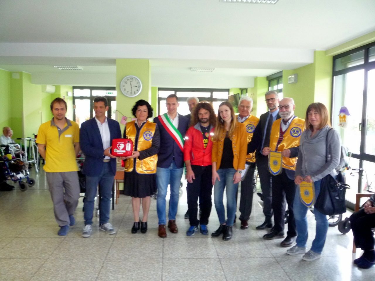 Un defibrillatore per Villa Fiorita