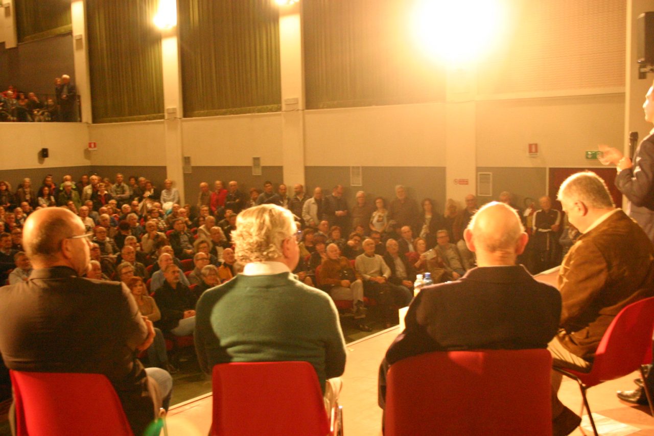 I truffati dalle banche si ritrovano al cinema di Cornuda