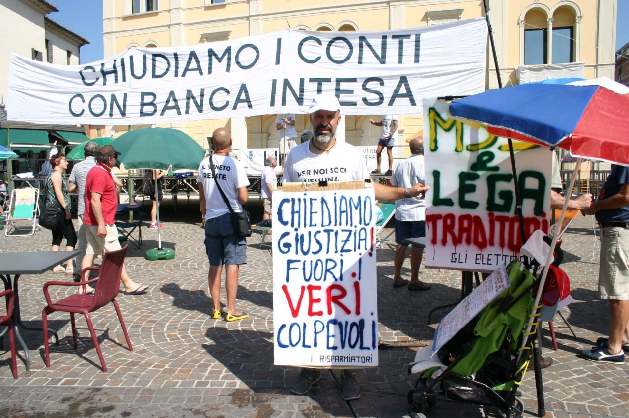 I risparmiatori veneti in piazza per non dimenticare