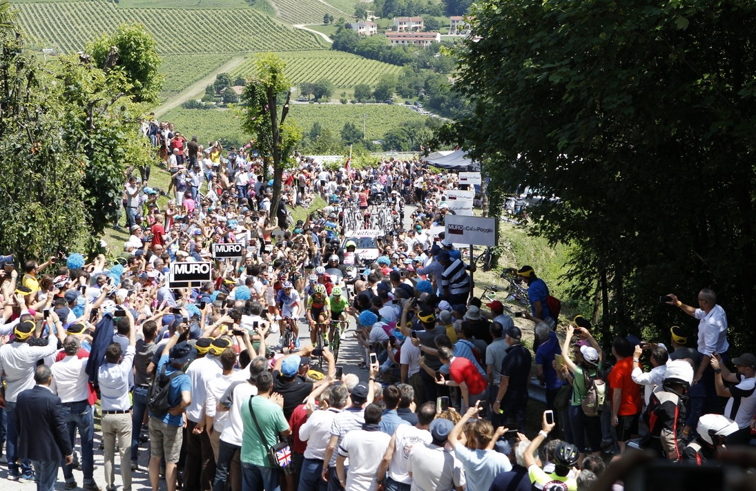 Il Giro d’Italia e Ca’ del Poggio pedalano per i territori colpiti dalla tempesta Vaia