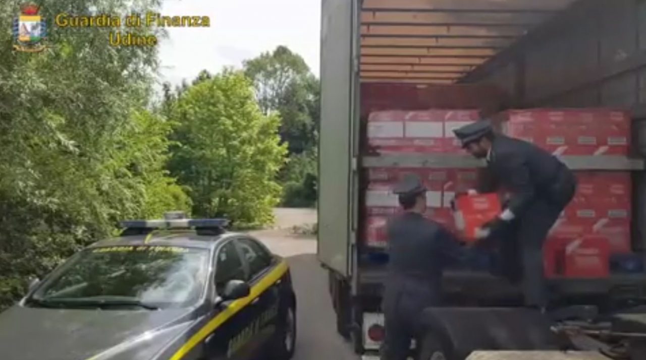 Smantellato enorme traffico di alcolici