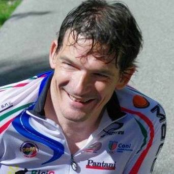 Ad Asolo lo scalatore in carrozzina