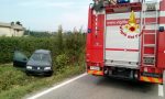 Finiscono con l'auto in un vigneto, due feriti