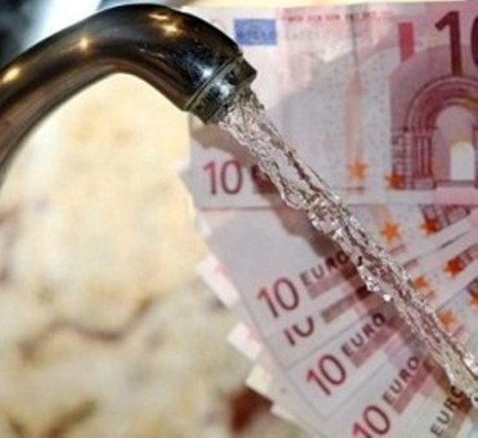 Castelfranco, il Comune aiuta a pagare le bollette dell’acqua