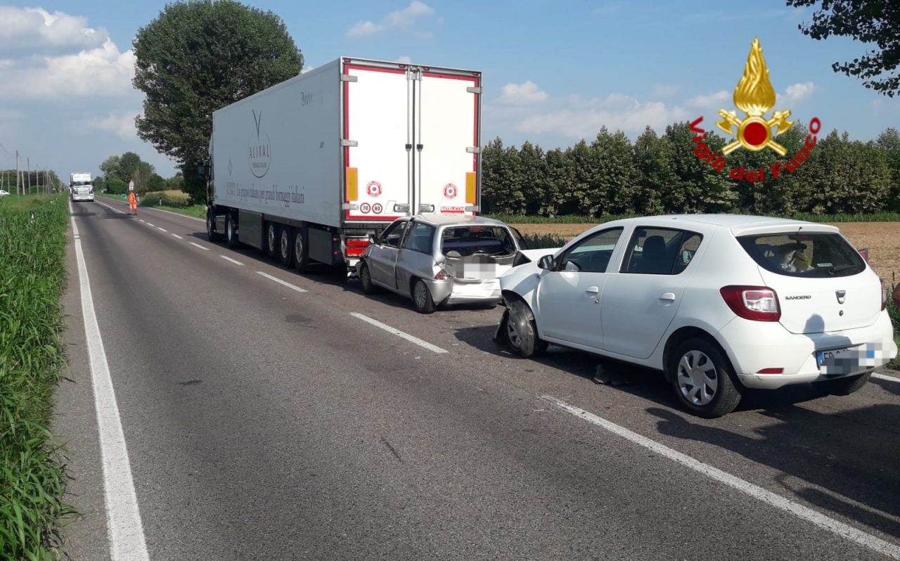 Tamponamento a Vedelago, soccorse due persone