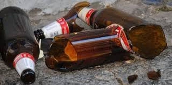 Palio, bottiglie di vetro vietate per la festa Random, previste 10mila persone