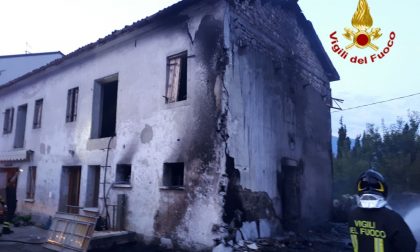 A fuoco un vecchio stabile a Vittorio Veneto