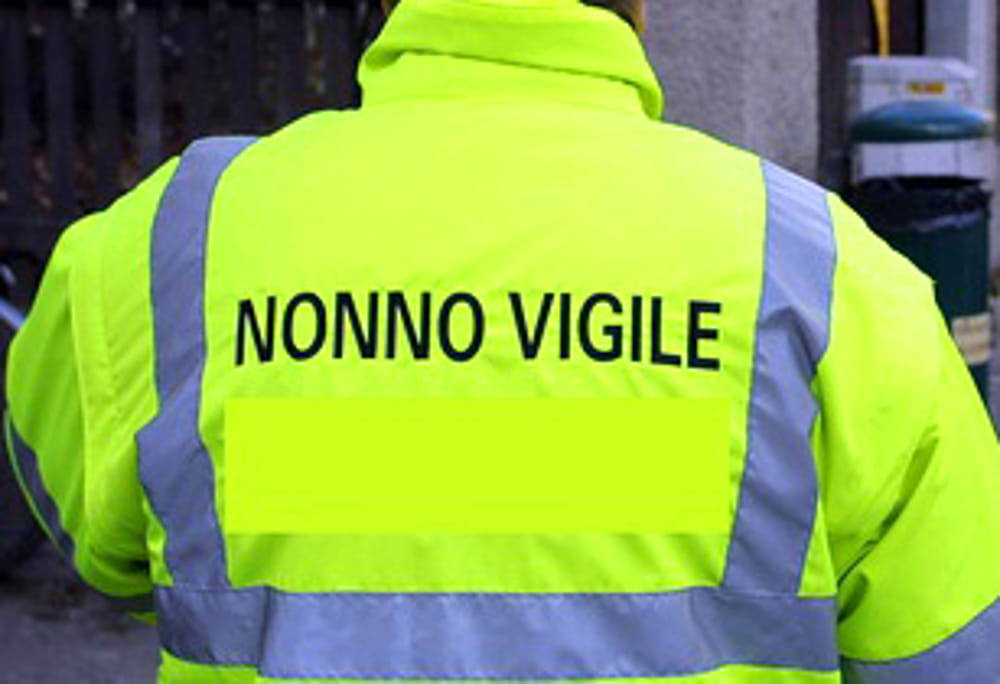 AAA cercasi nonni per presidiare parchi e scuole: il progetto a Vittorio Veneto, come candidarsi