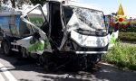 Un camion della Savno finisce fuori strada