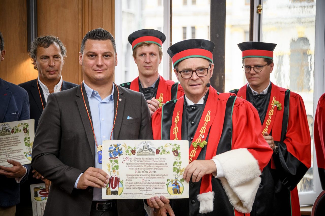 Cavaliere della Birra: il castellano Bonin insignito del titolo