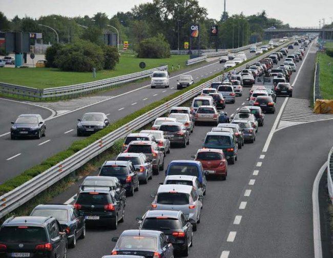 Incidente in autostrada: traffico in tilt e feriti