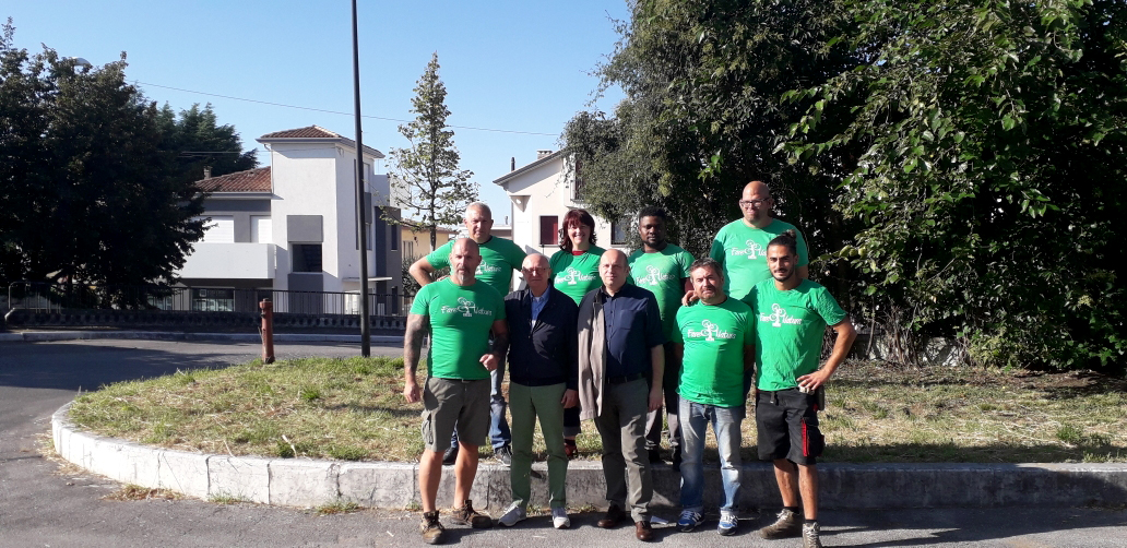 Montebelluna, piantati questa mattina 7 tigli mangia polveri