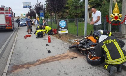 Auto contro moto a Istrana, ferito il motociclista