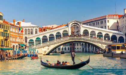 Venezia: sindaco propone il divieto di fumo in centro