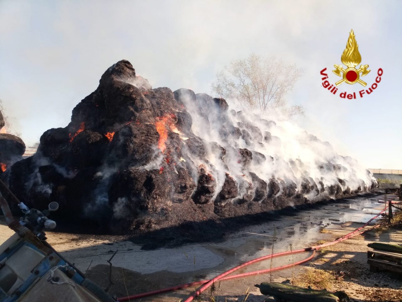 Ancora incendi nella Marca, a fuoco un pagliaio