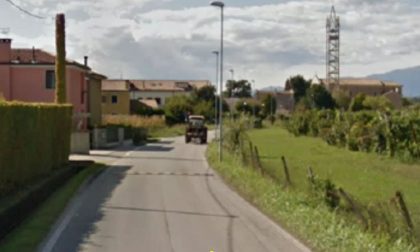 Montebelluna, chi si è rubato un dosso stradale?