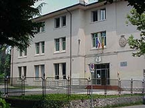 Inizia la scuola, sezioni provvisorie distaccate al Liceo Veronese