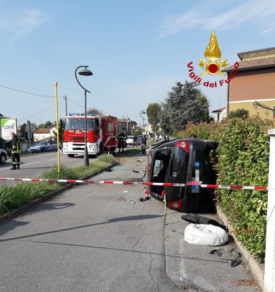 Incidente in pieno centro a San Biagio, due feriti