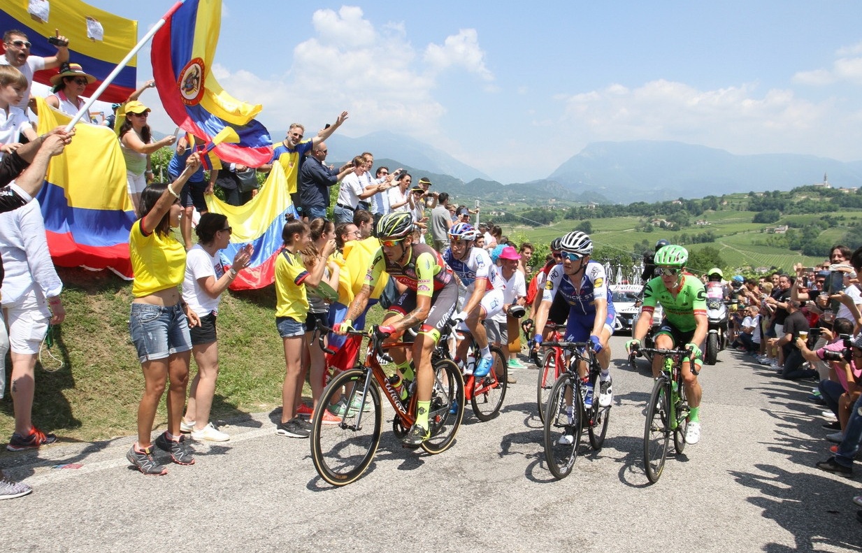 Il Giro d’Italia dedica una tappa alle Colline Unesco