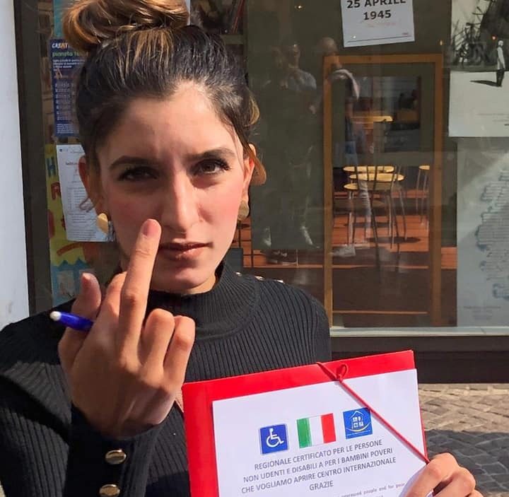 Accattonaggio molesto: altra denuncia per le romene “sordomute”