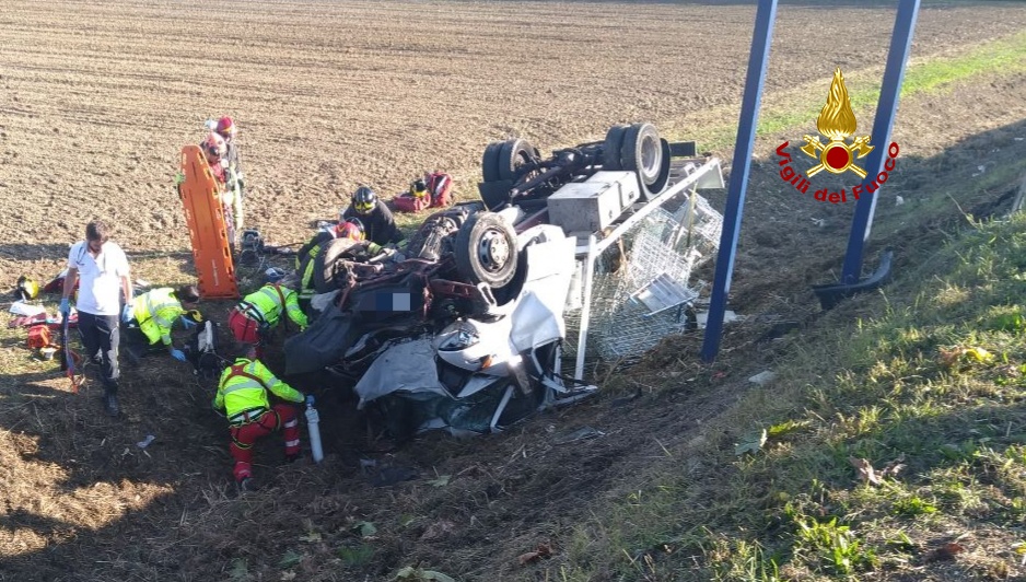 Grave incidente sulla Postumia, un ferito