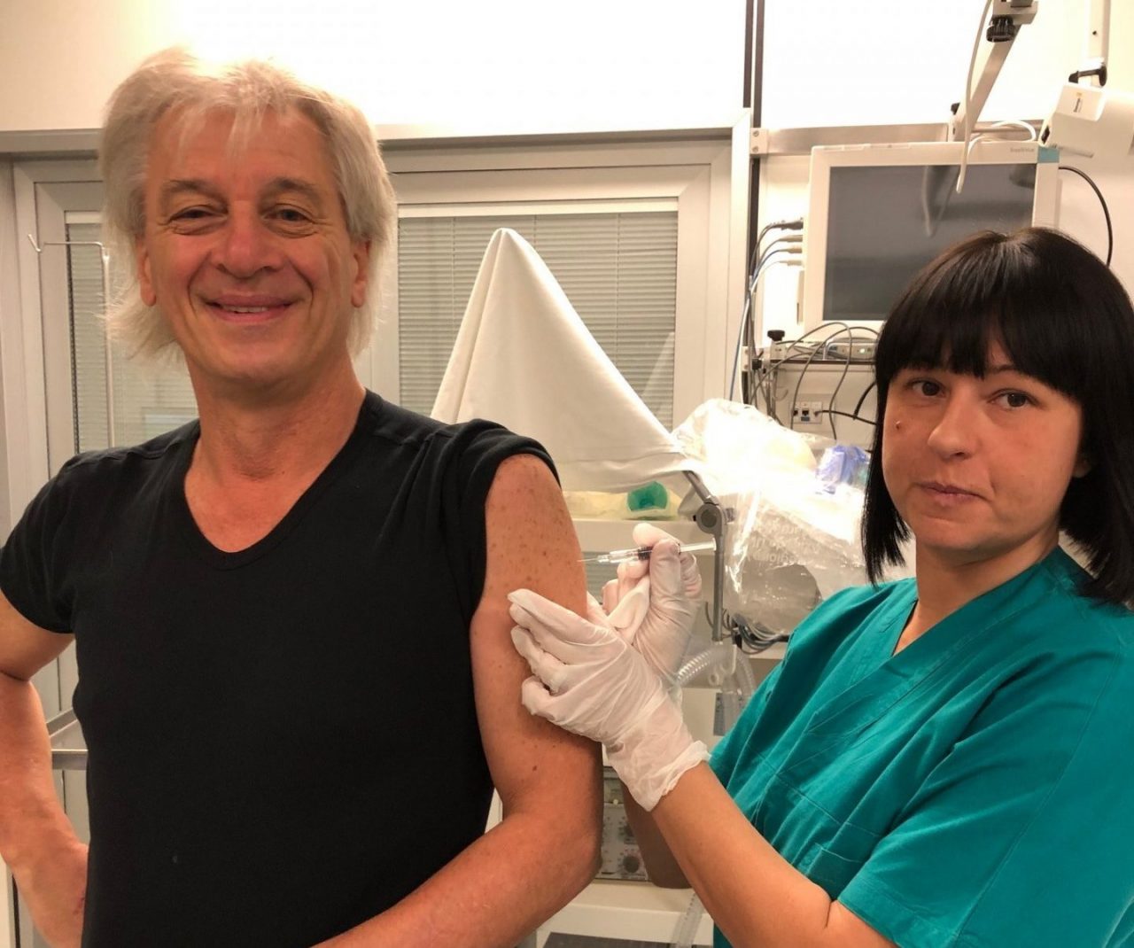 Vaccinazione per i medici dell’UOC di anestesia e rianimazione del San Valentino