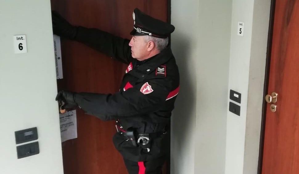 Casa d’appuntamenti sotto sequestro: sgominato giro di prostituzione a Fonte