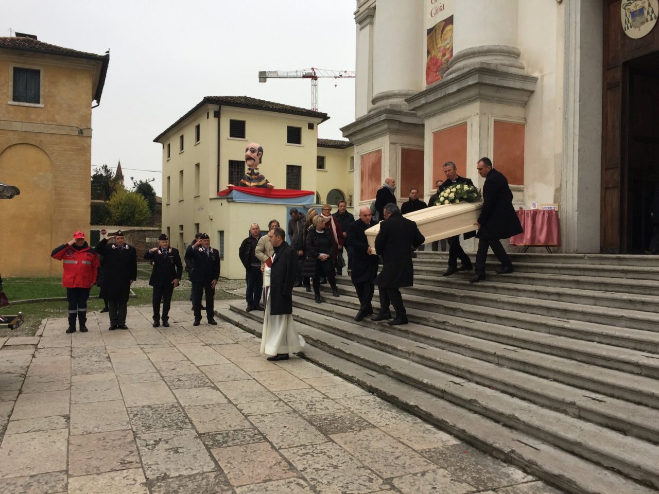 Castelfranco saluta Albino “dei libri”: Duomo stracolmo