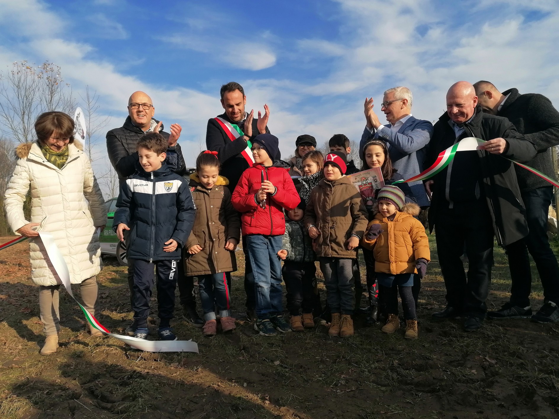 Taglio nastro 3