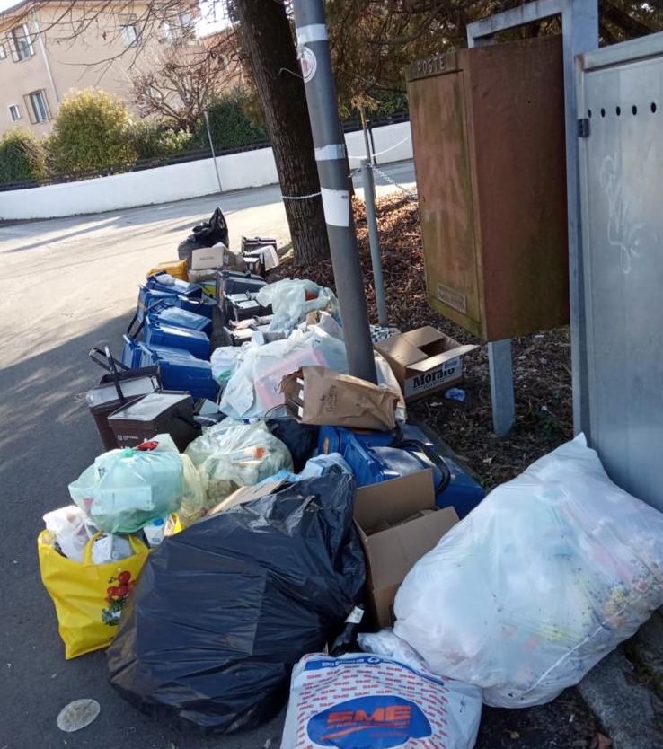 Polizia locale Treviso, beccati due eco vandali: 400 euro di multa