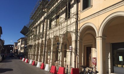 Palazzo municipale Castelfranco in restauro, dopo le infiltrazioni d'acqua si rifà il tetto