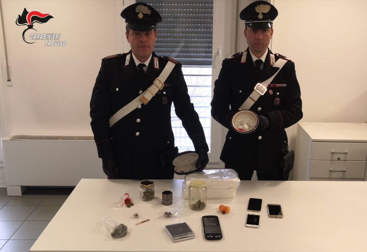 Detenzione di droga: 21enne denunciato dai Carabinieri di Asolo