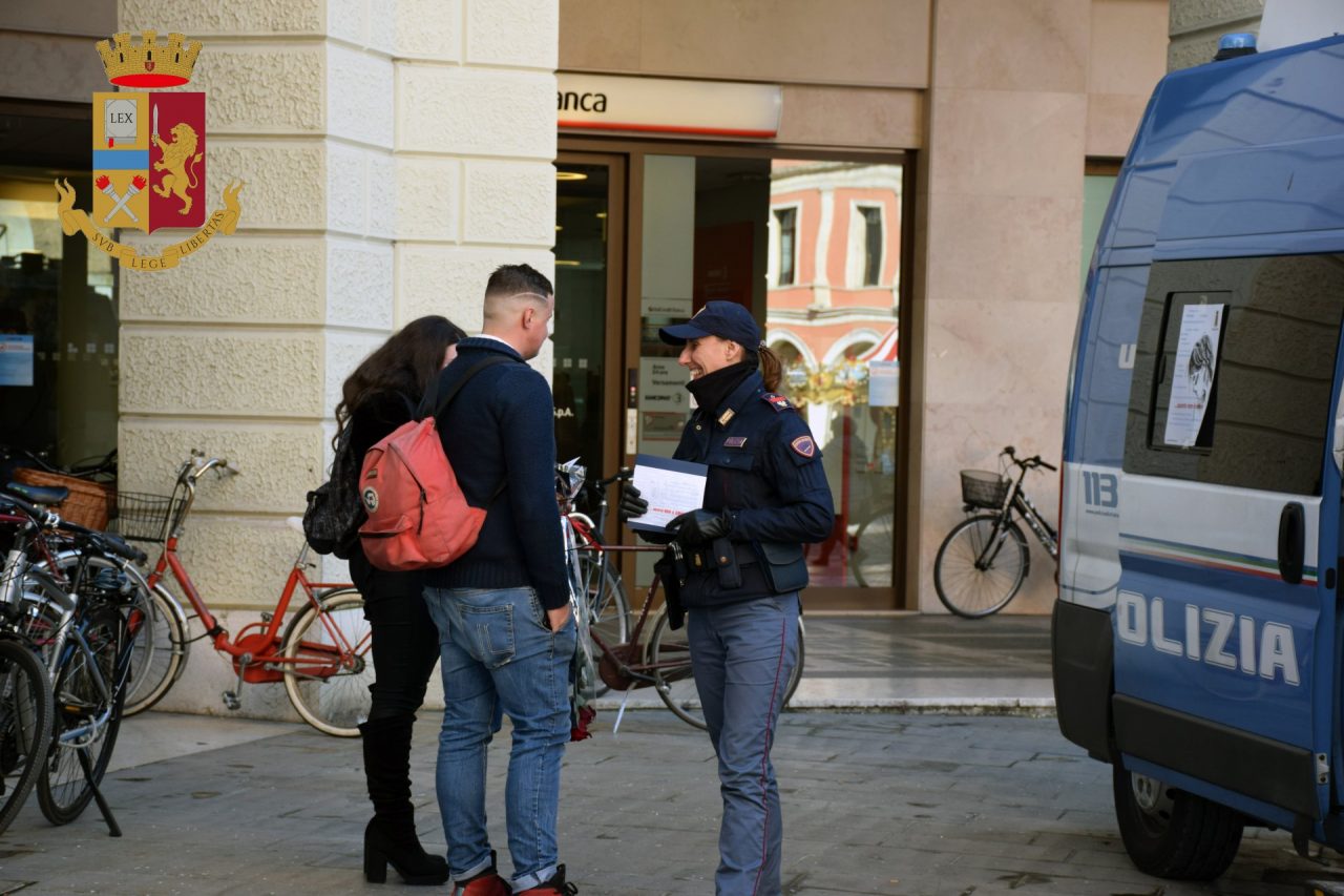 San Valentino, “Questo non è amore”: la campagna della Polizia di Stato