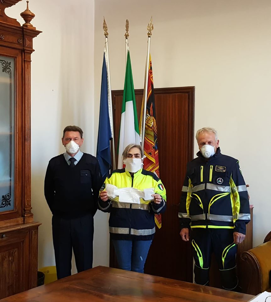 Mascherine a Quinto, partita la distribuzione porta a porta