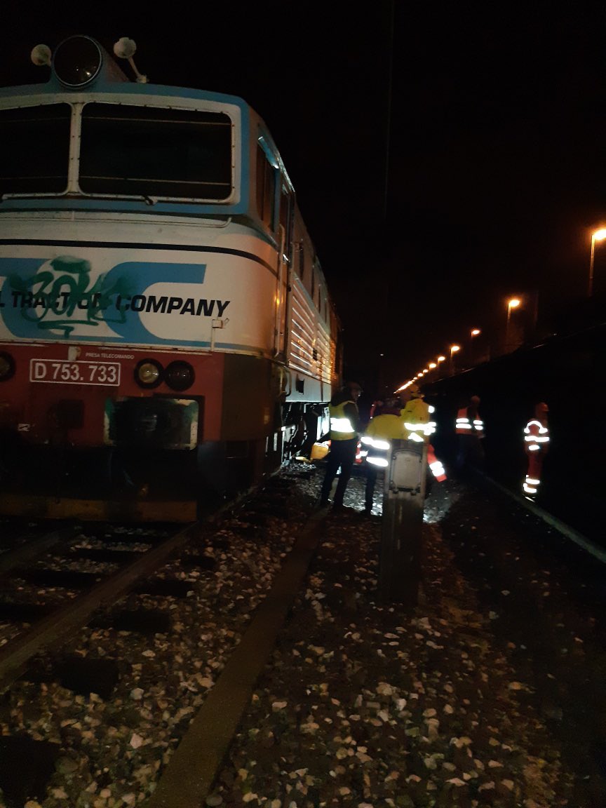 Convoglio ferroviario squarcia il serbatoio del locomotore sulla Verona-Venezia: interviene Arpav