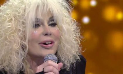 Sanremo 2021, svelati i duetti della serata cover: sul palco anche la castellana Donatella Rettore