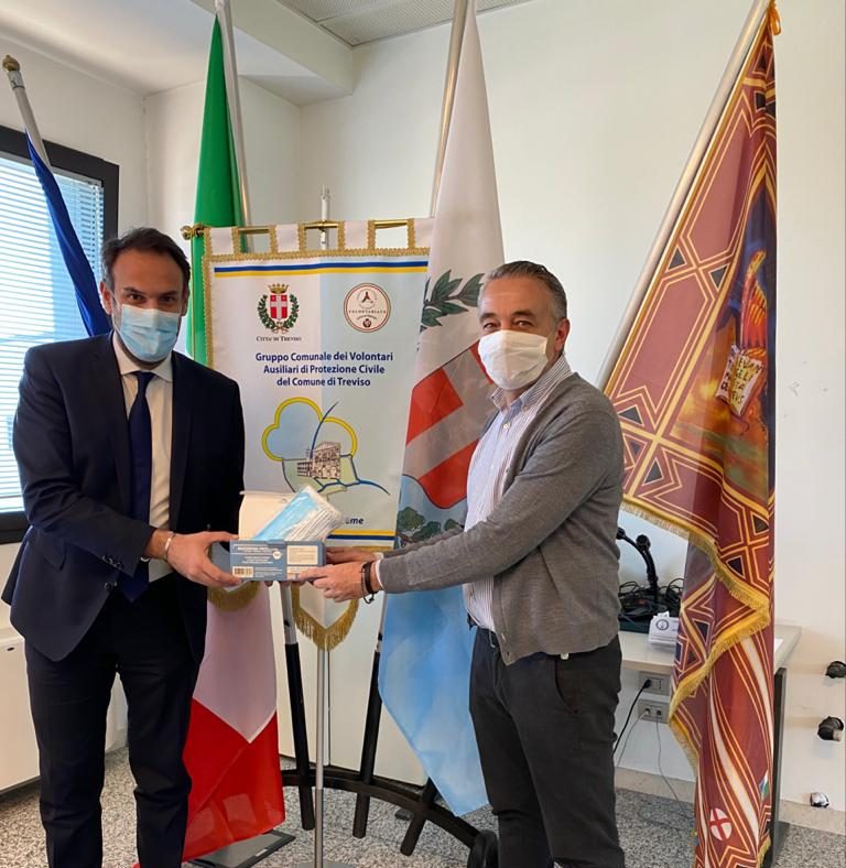 Treviso Siamo Noi, donate 10mila mascherine alla Protezione civile di Treviso