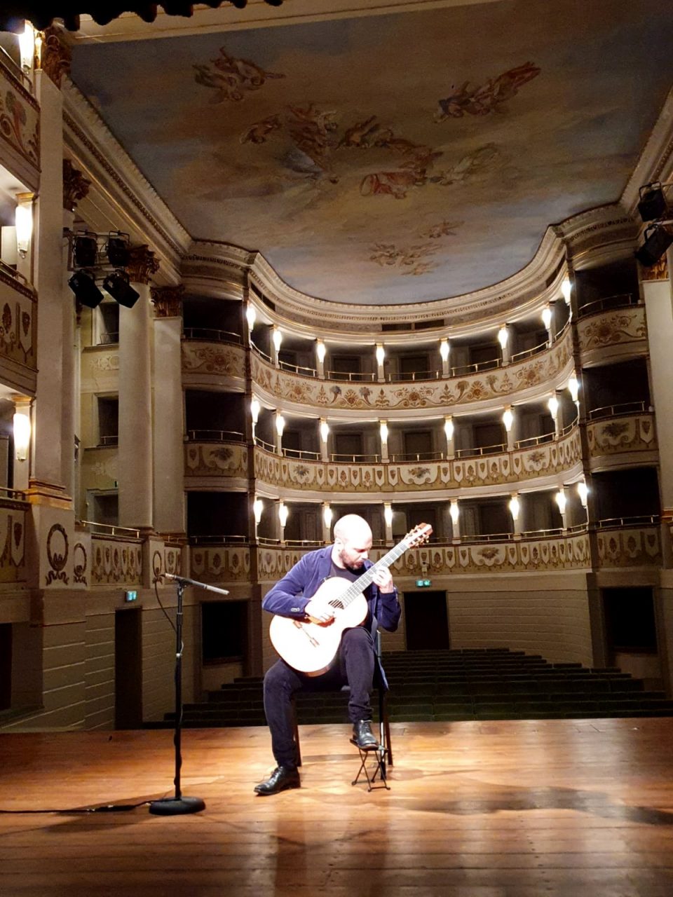 Amici per Castelfranco sul palcoscenico…della rete