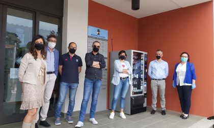 Distributore mascherine: oggi l'installazione a Casier