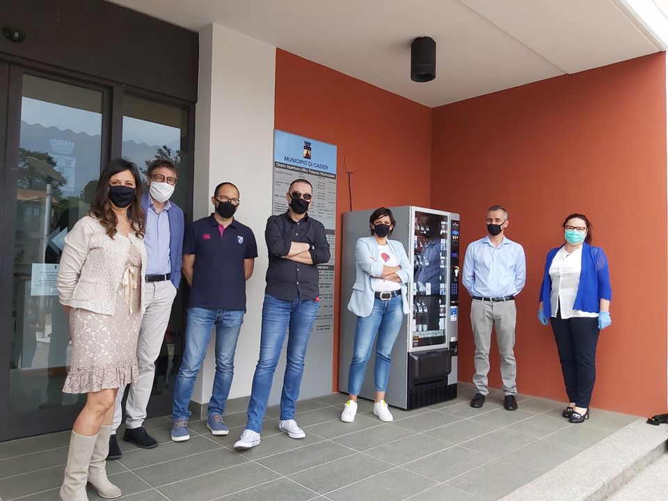 Distributore mascherine: oggi l’installazione a Casier
