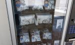 Distributore automatico di mascherine, gel e guanti: Crocetta è all'avanguardia