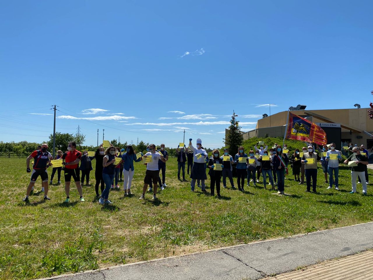 Flash mob Maser, il sindaco: “Sono con voi, decreti da impugnare perché incostituzionali”
