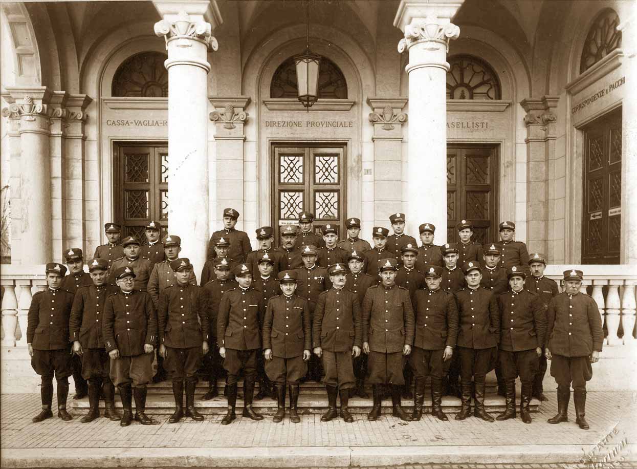 Poste Italiane: da 158 anni al servizio del Paese