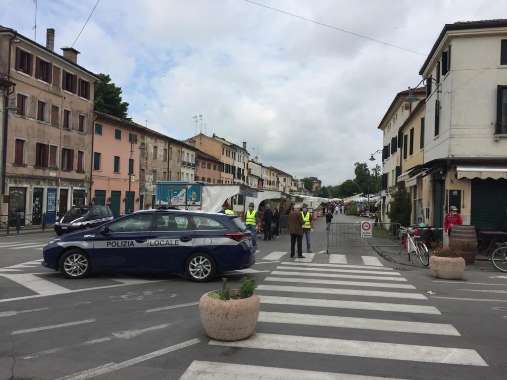 Mercato Treviso, andamento lento: "Vanno meglio quelli di paese" - VIDEO e GALLERY