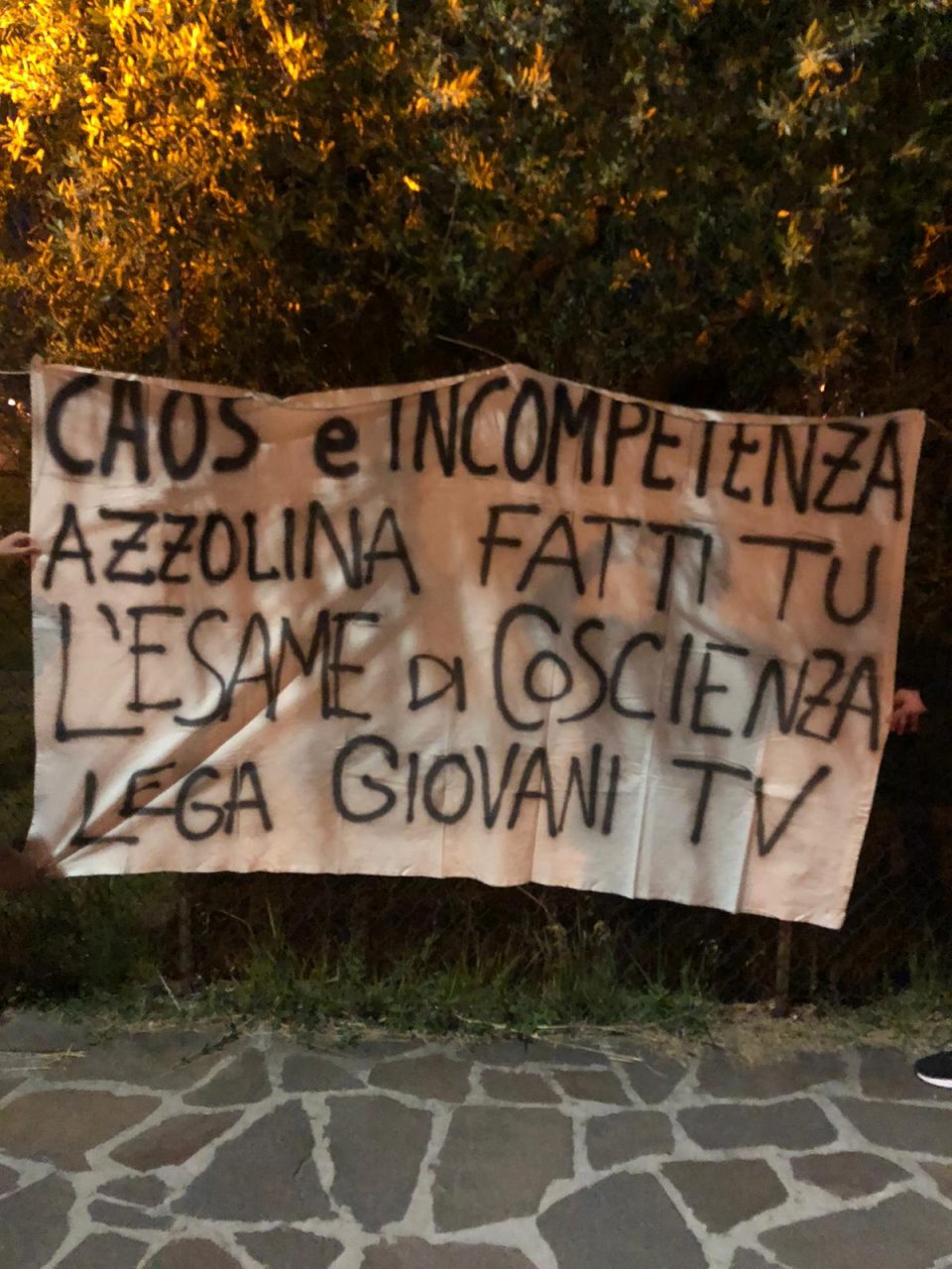 Lega Giovani, striscioni anche a Treviso contro Azzolina: “Esami? Si faccia quello di coscienza”