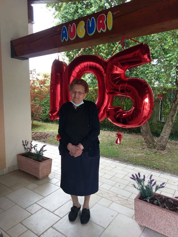 Compleanno speciale per Nia, la super nonna di Riese ha compiuto 105 anni: con gli auguri di Zaia
