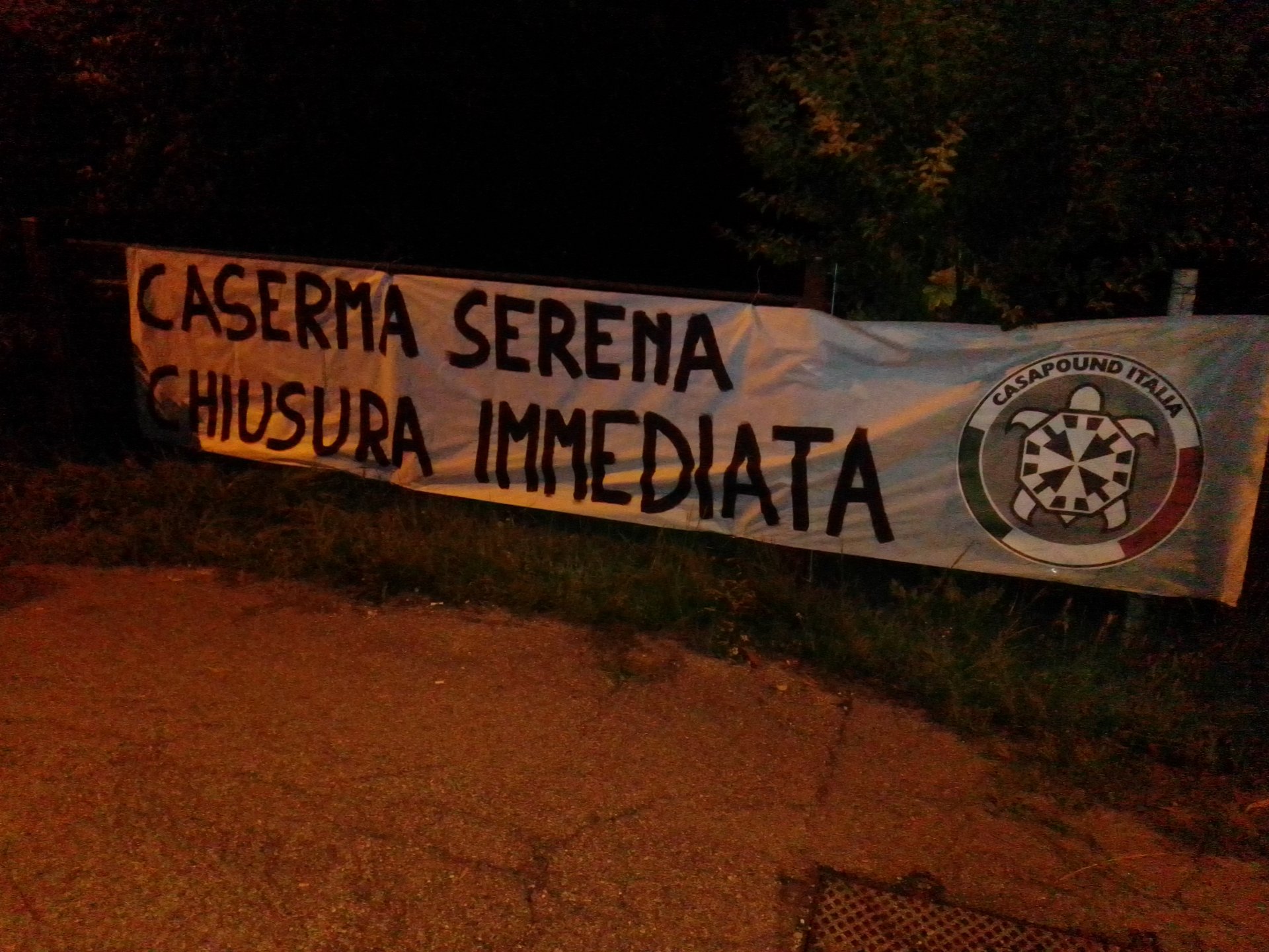 CasaPound Treviso, blitz notturno: "Caserma Serena, chiusura immediata"