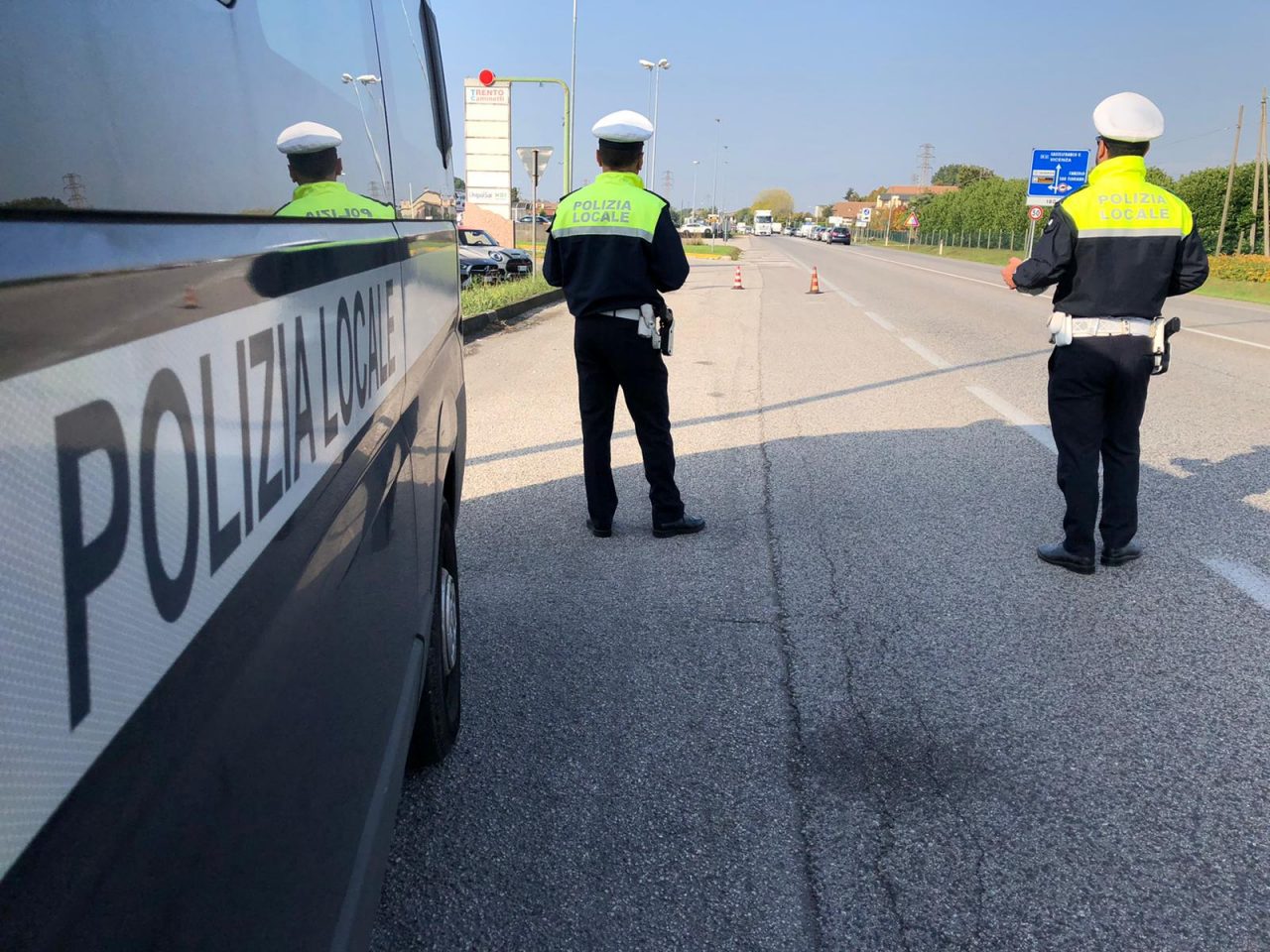 Simula il furto dello scooter per “coprire” la fuga ma viene scoperto: 31enne denunciato