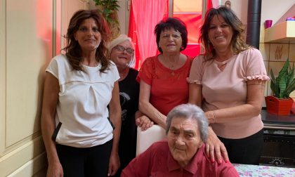 Montebelluna, che festa per i 100 anni di nonna Rosa Bedin! - FOTO